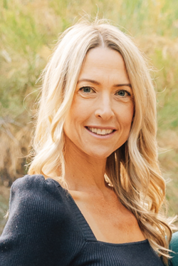 Becky Tremonte headshot