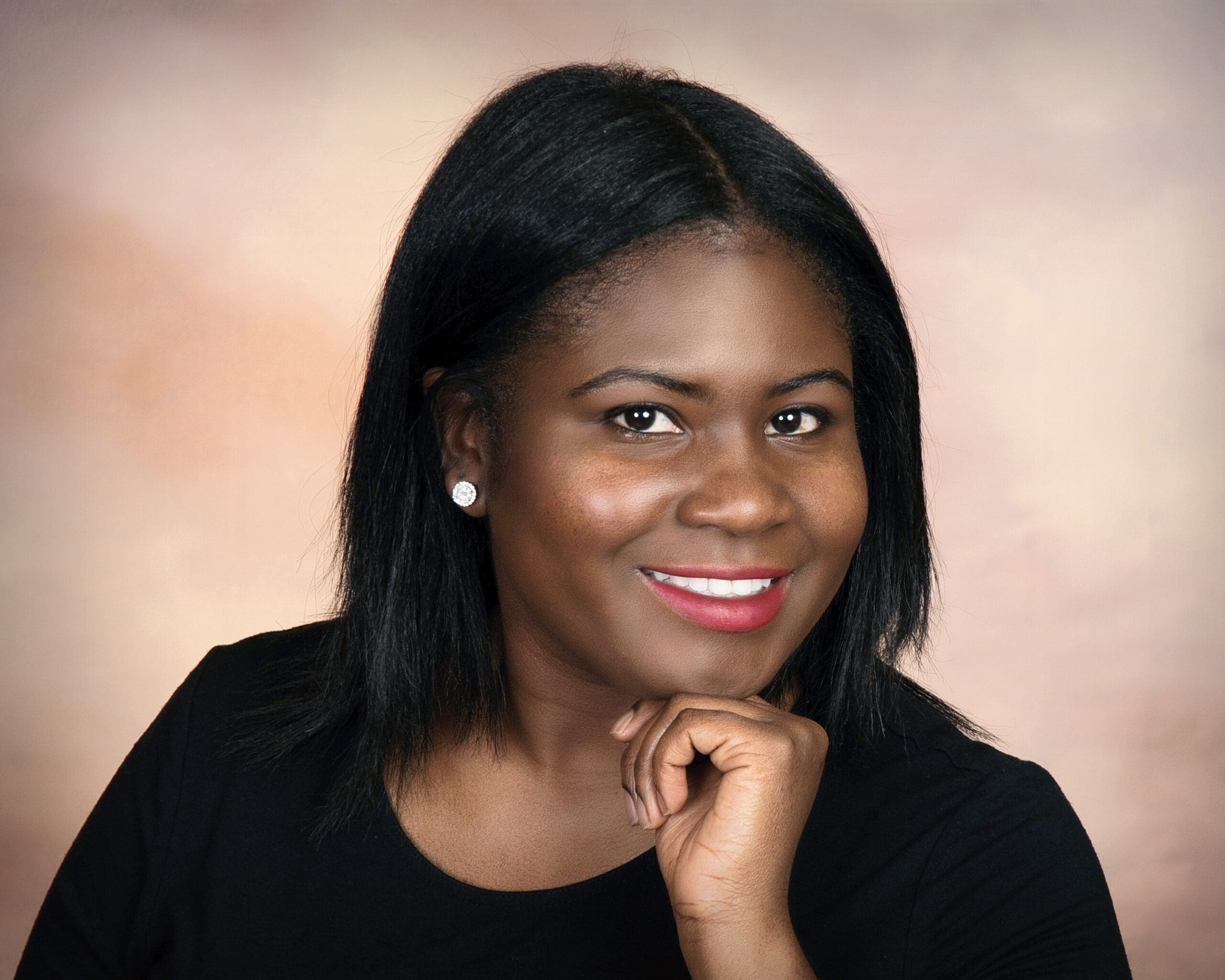 Nicole Retland headshot