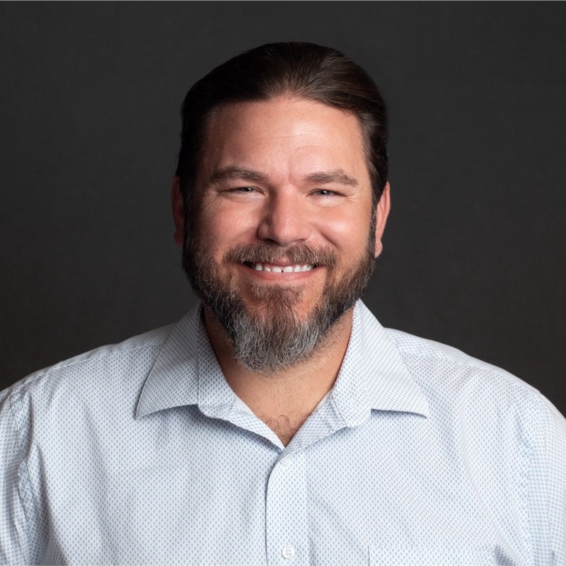 Oliver Skimbo headshot